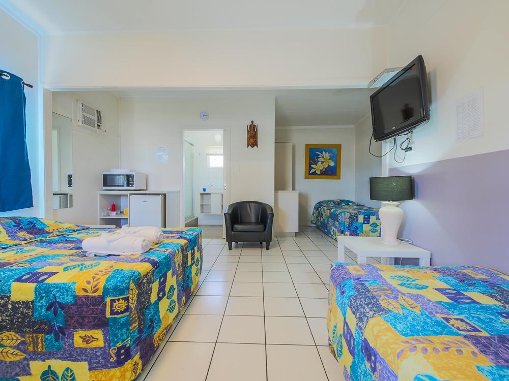 Marlin Motel Biggera Waters Екстериор снимка